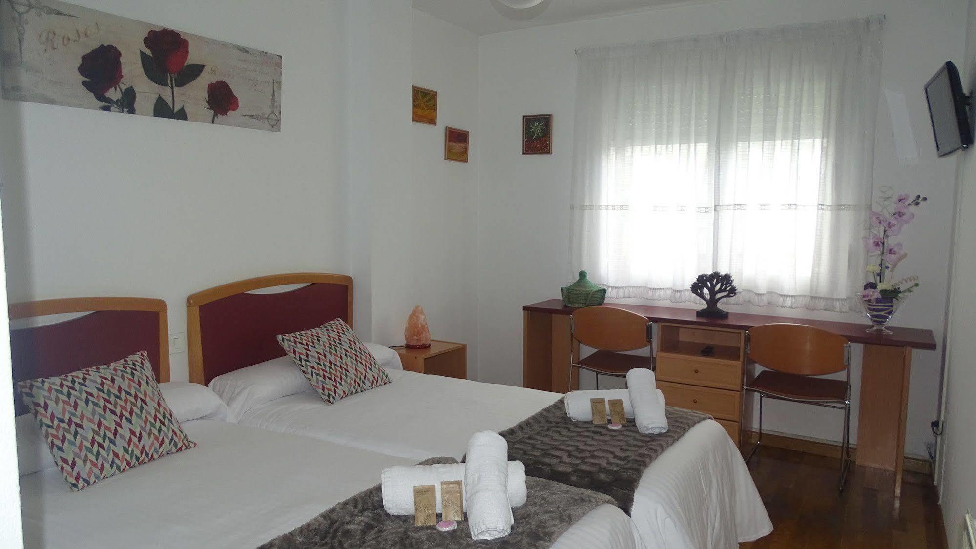 Hostal Lucus Lugo Exterior foto